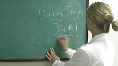 Domači nudist, gola igra